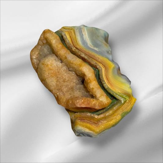 Dyed Agate with Quartz