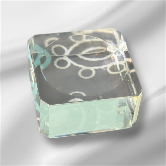 Clear Glass Sphere Stand 1