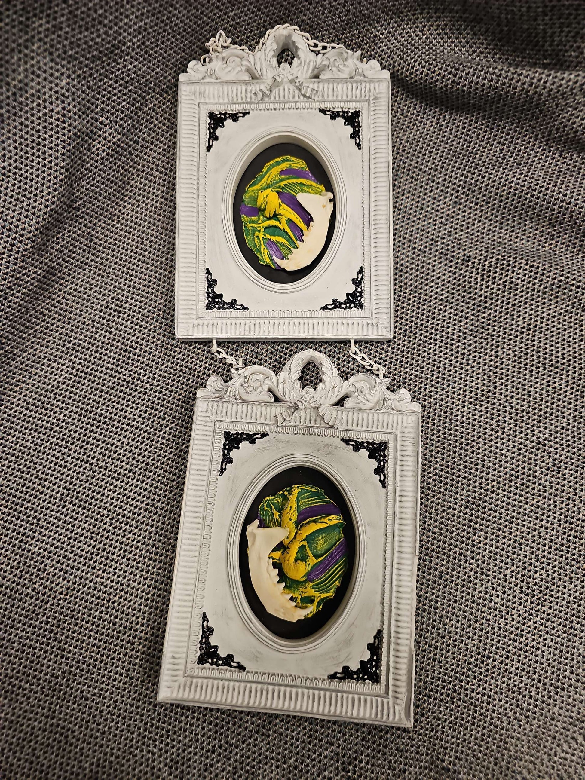 2 Frame White Jaws image 0