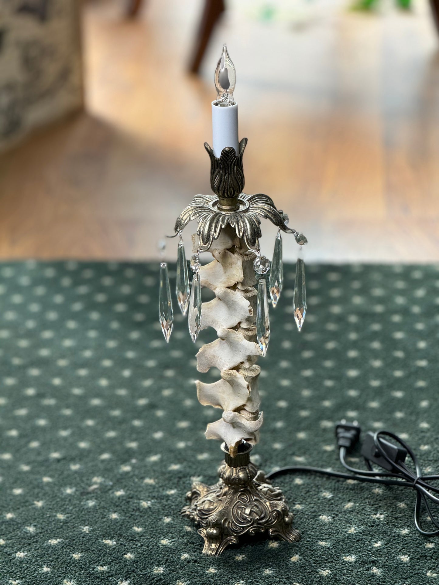 Medium Bone Lamp