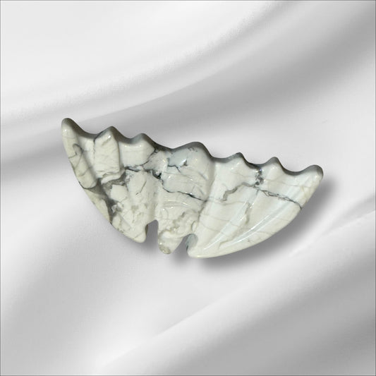Howlite Bat