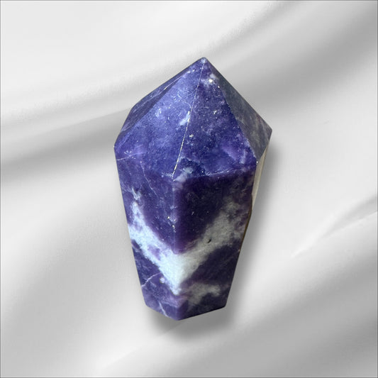 C12-87 Lepidolite Cupcake