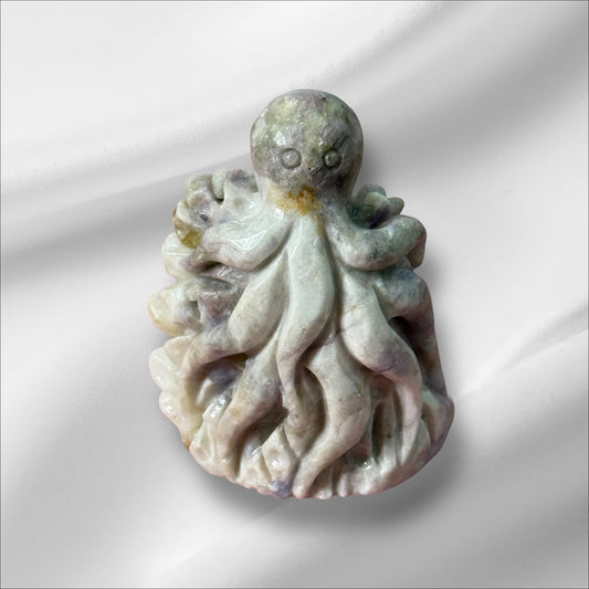 Hackmanite Octopus UV+
