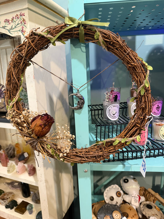 Rose with Moon Wreath